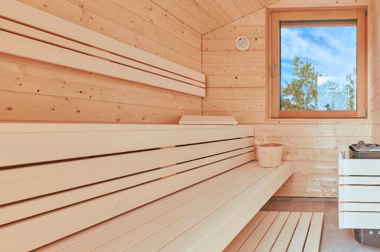Chalet Resort Seenland Steinberg am See Bagian luar foto
